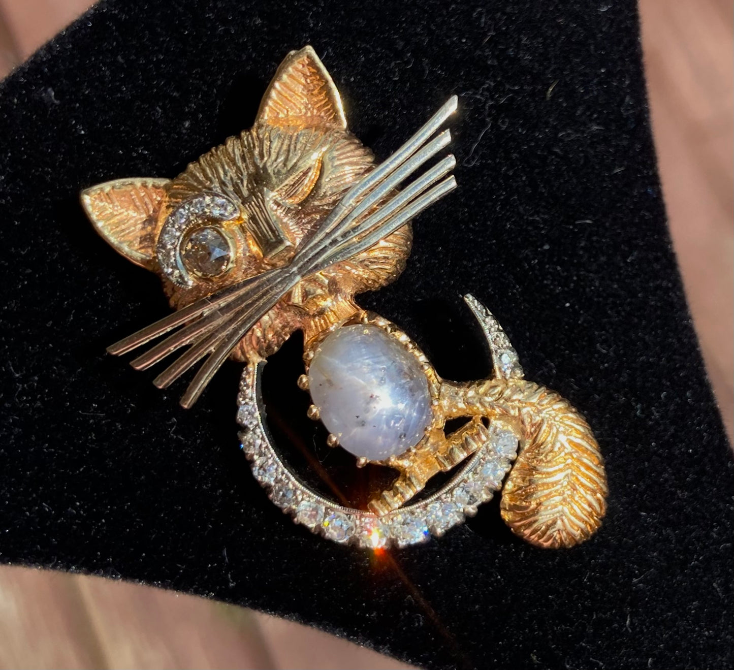 14K Yellow & Gold Winking Cat Brooch with Diamonds and Sapphire