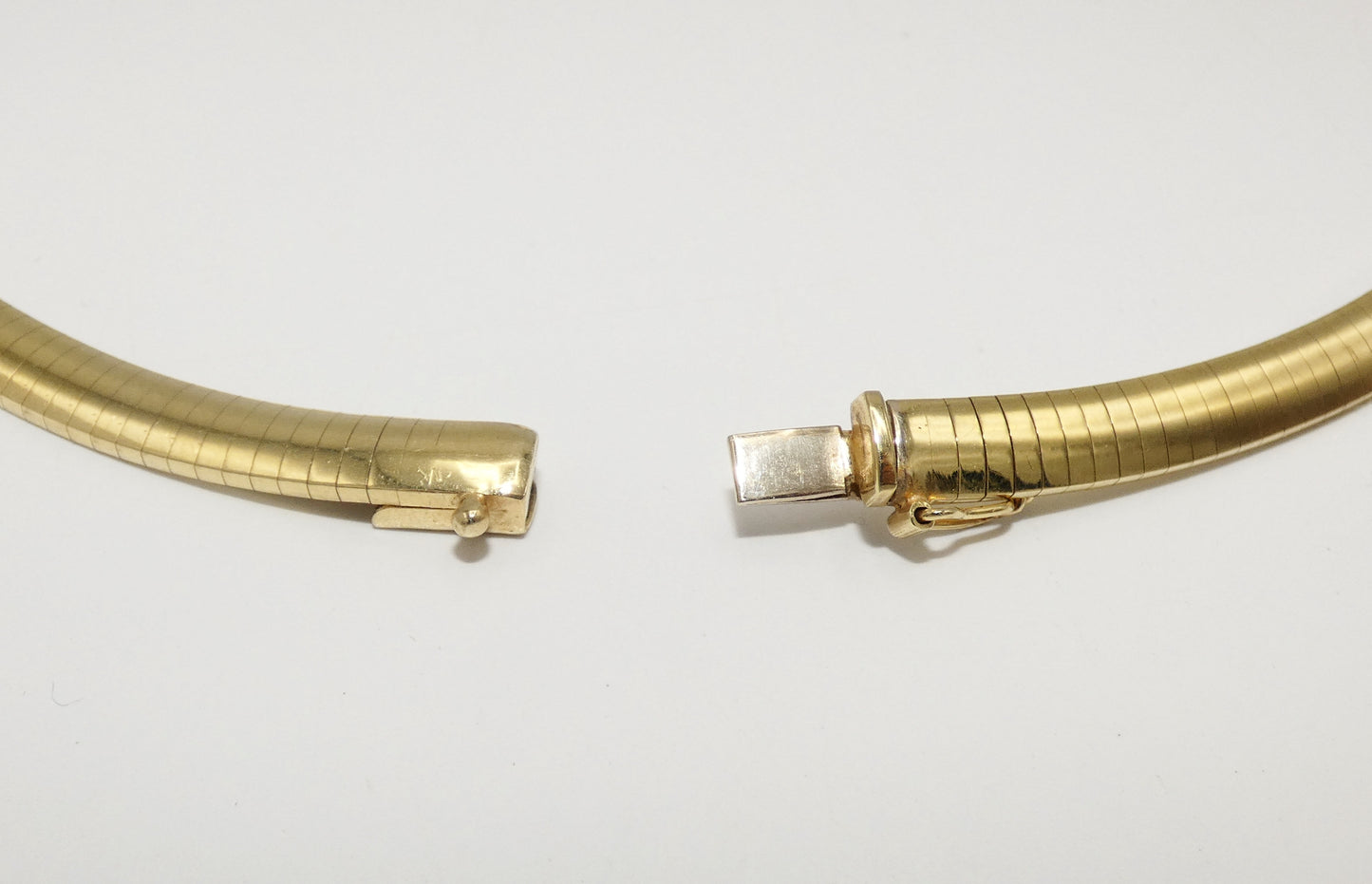 14K Gold Gator on 14K Omega Necklace
