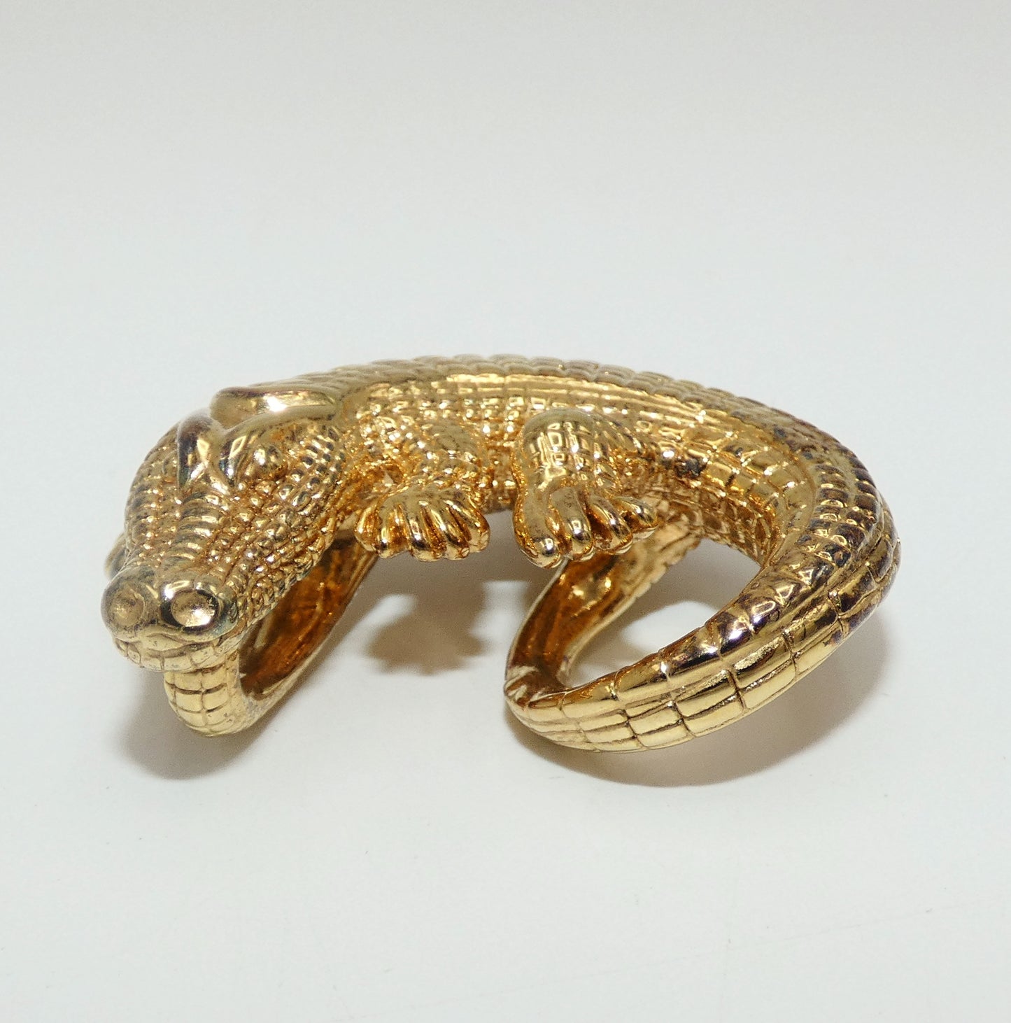 14K Gold Gator on 14K Omega Necklace