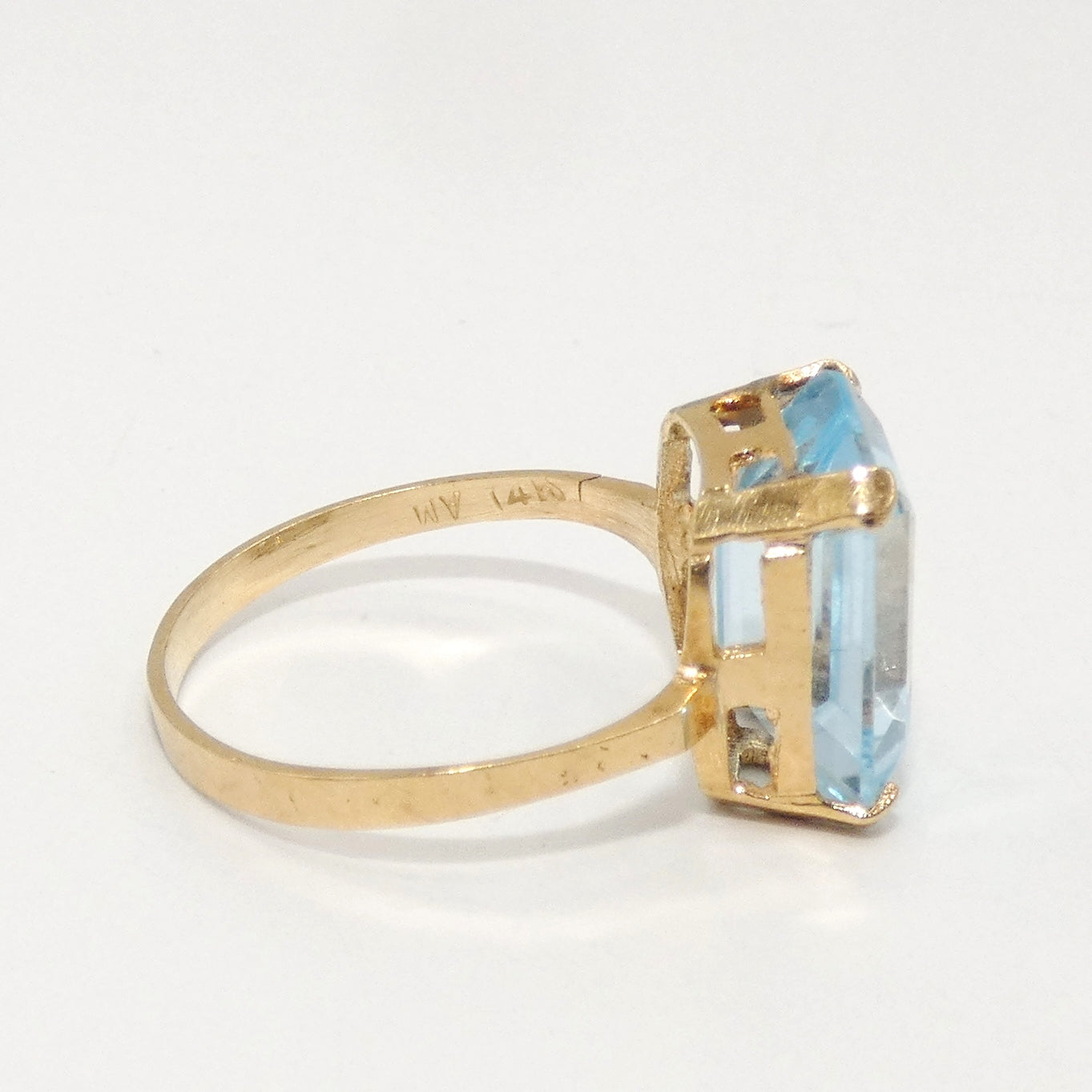 14K Gold Topaz Ring
