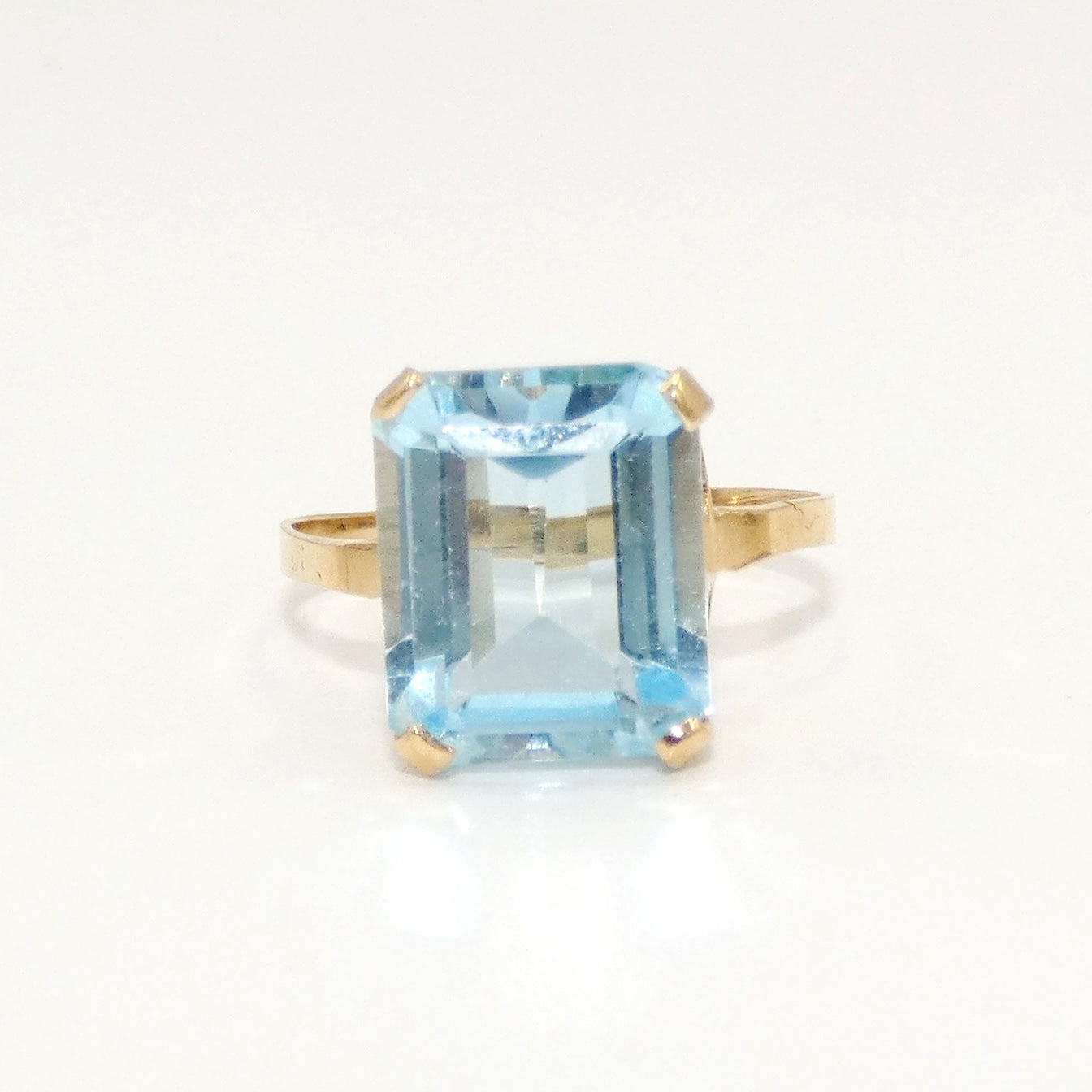 14K Gold Topaz Ring