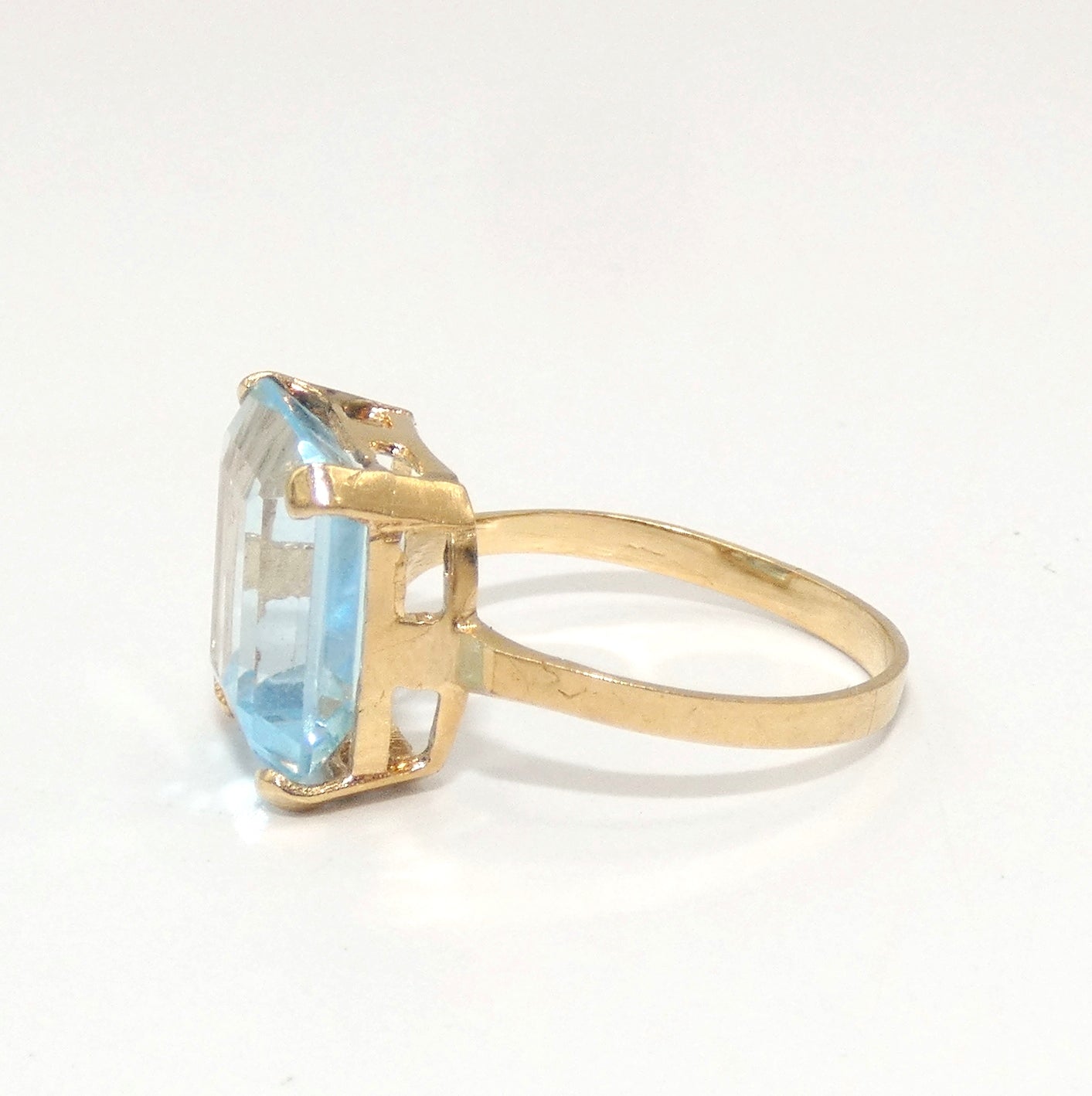 14K Gold Topaz Ring