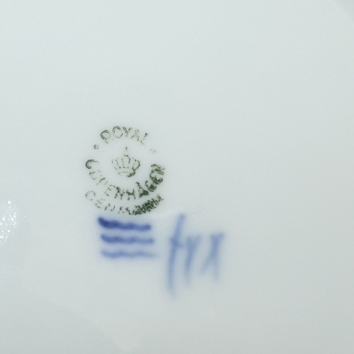 Royal Copenhagen 1943 Christmas Plate