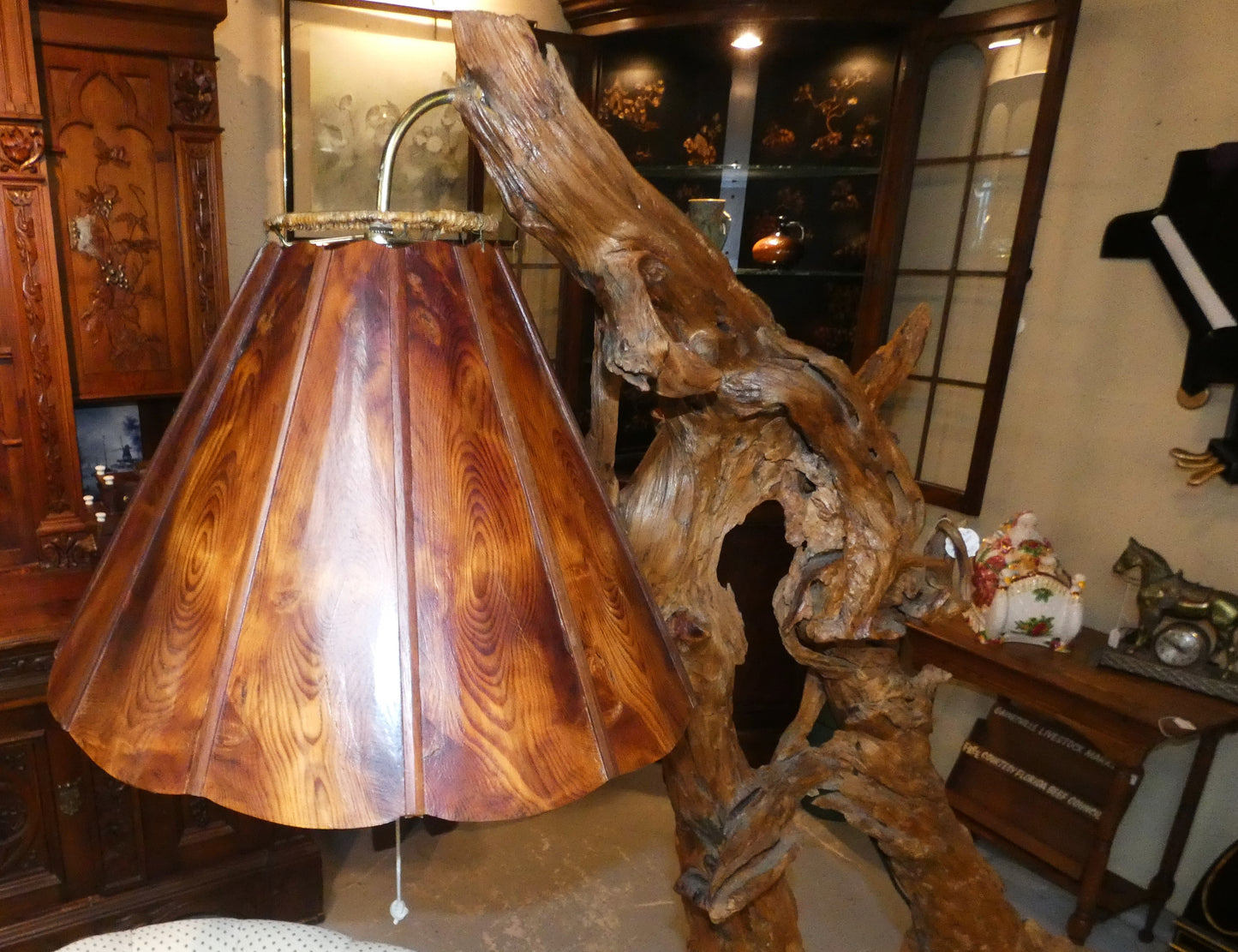 Westen Red Cedar Lamp