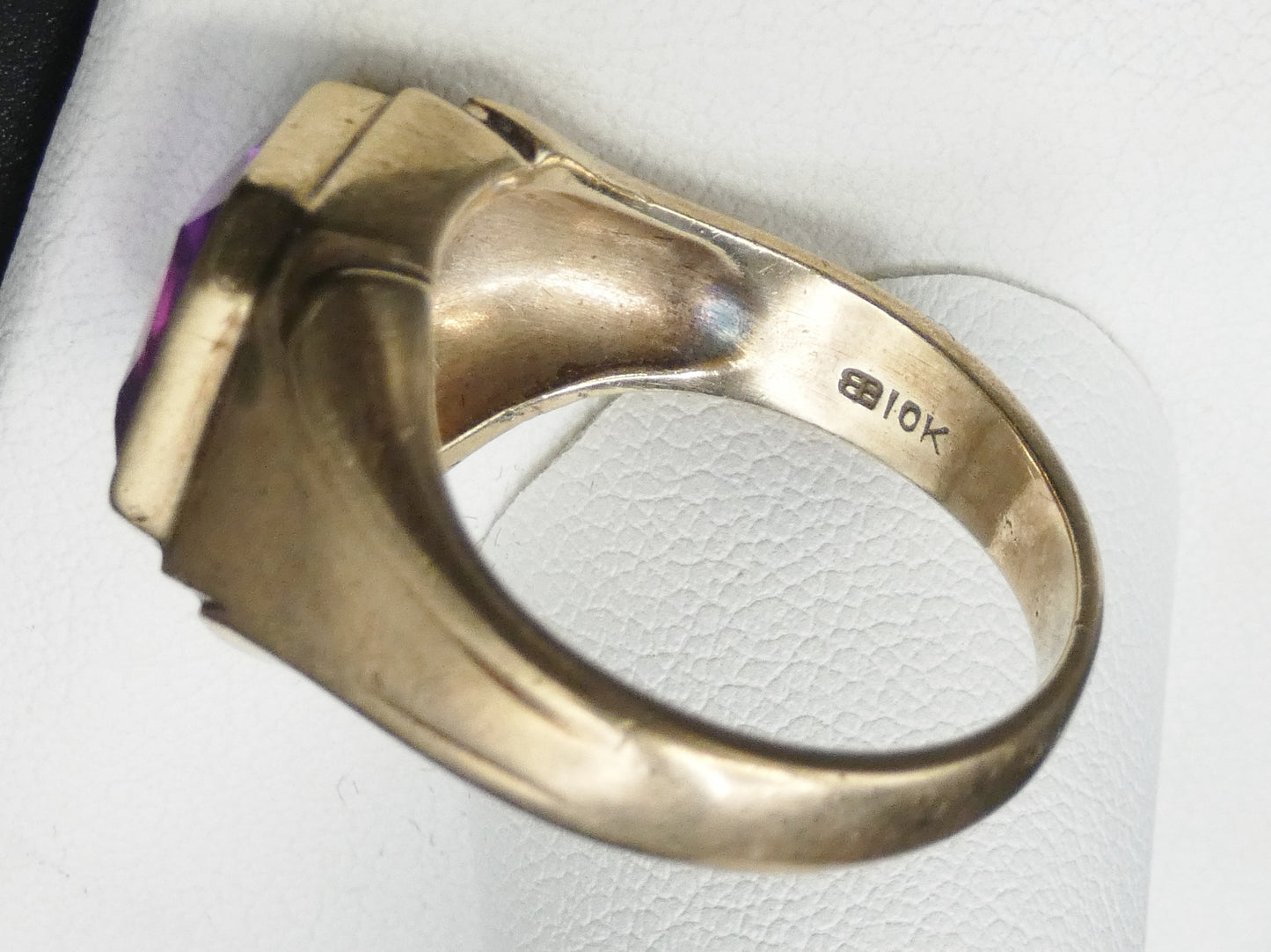 10K Gold Pink Sapphire Ring