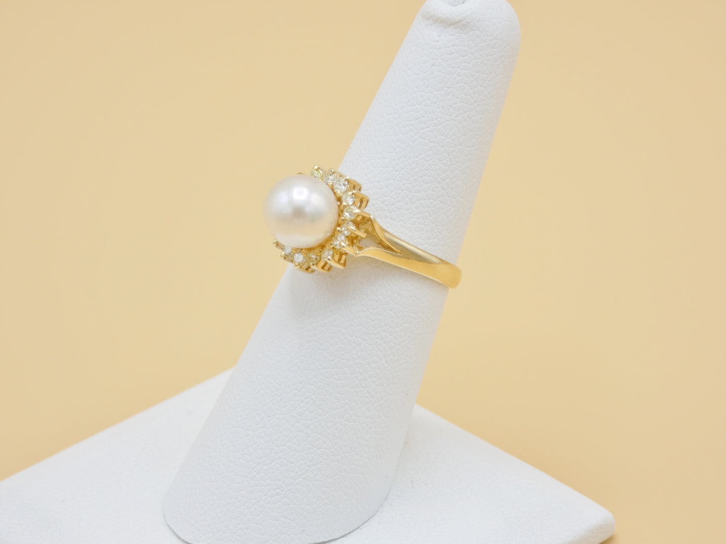 14k Gold Pearl and Halo Diamond Ring
