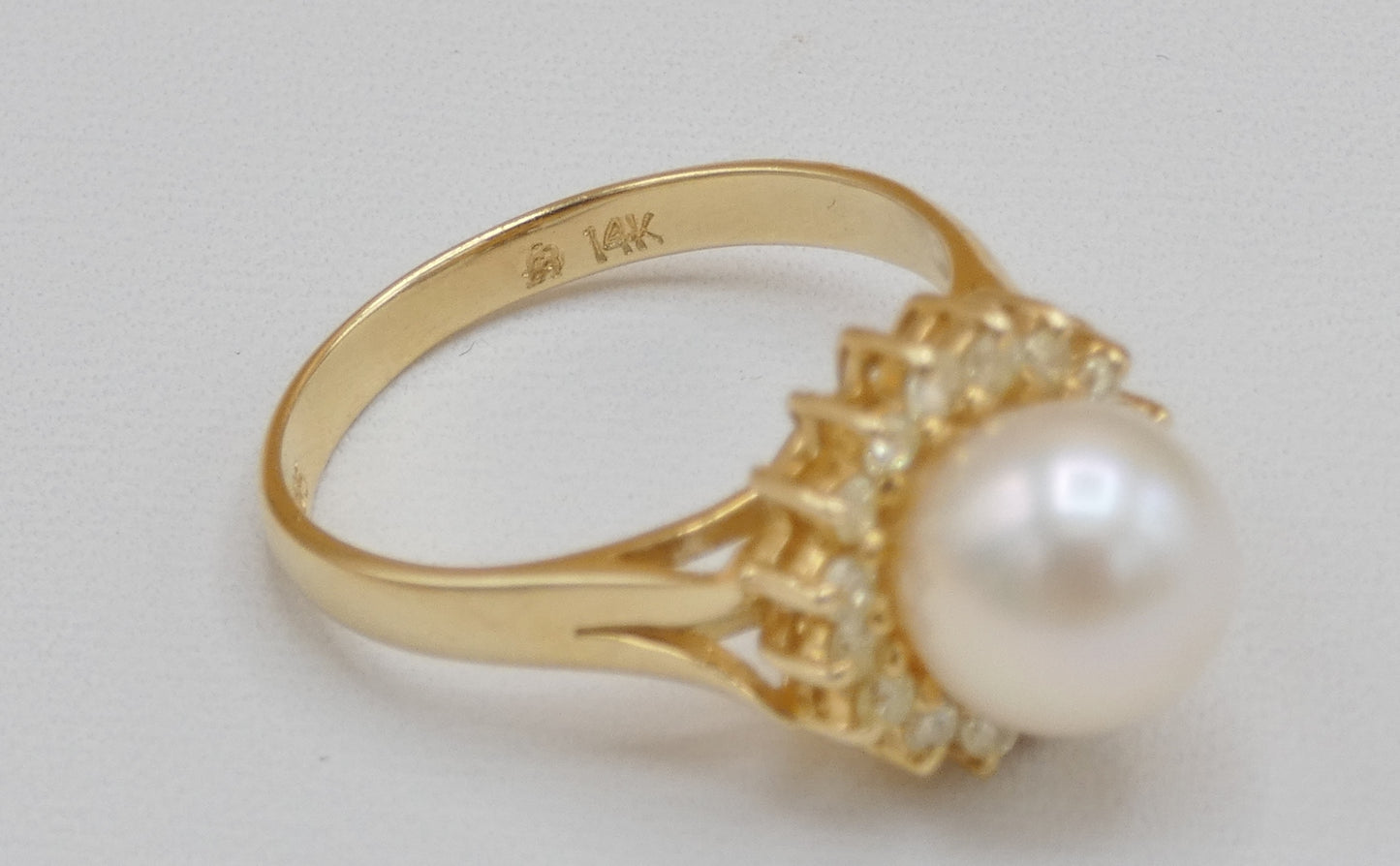 14k Gold Pearl and Halo Diamond Ring