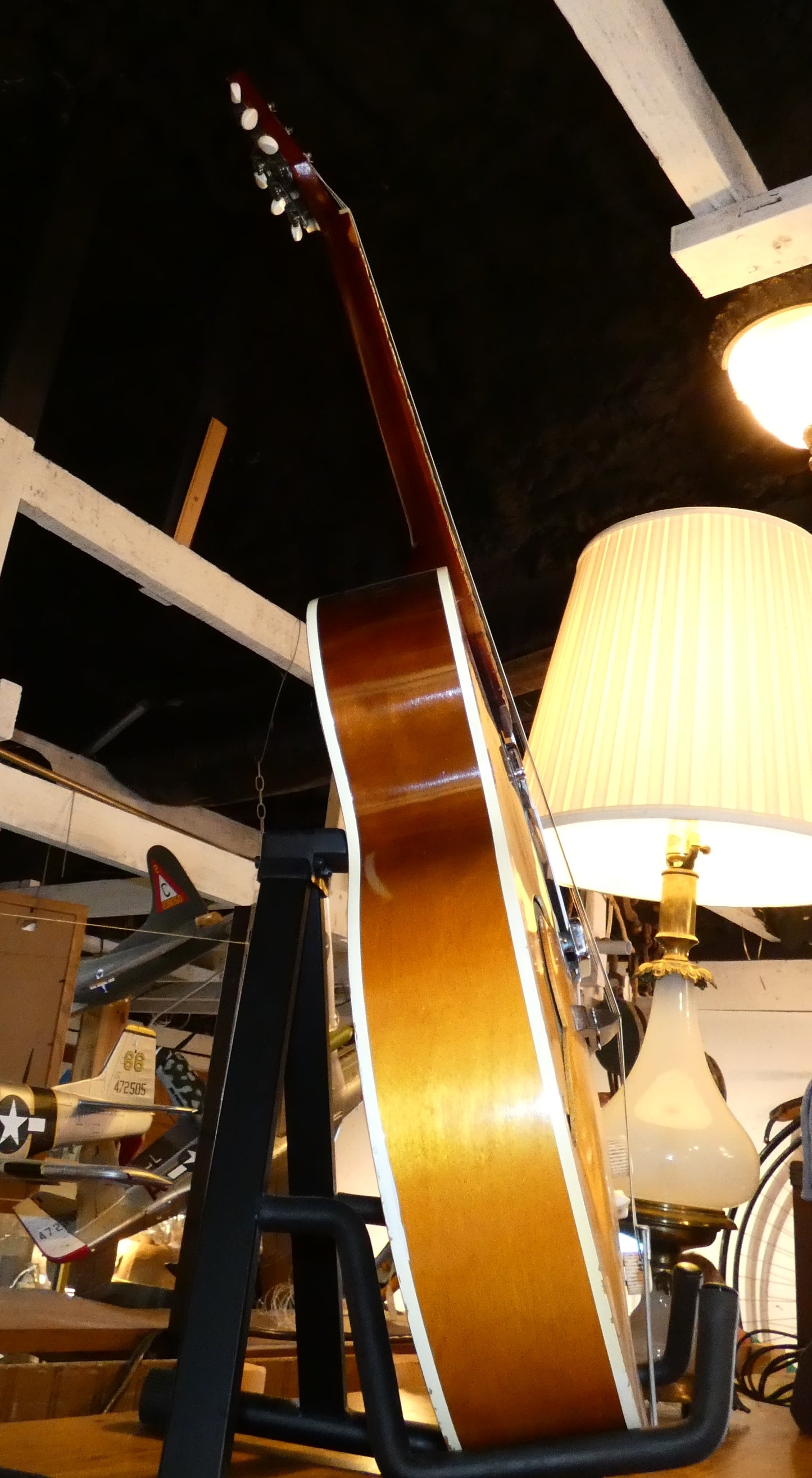 Harmony Hollywood H41 Guitar