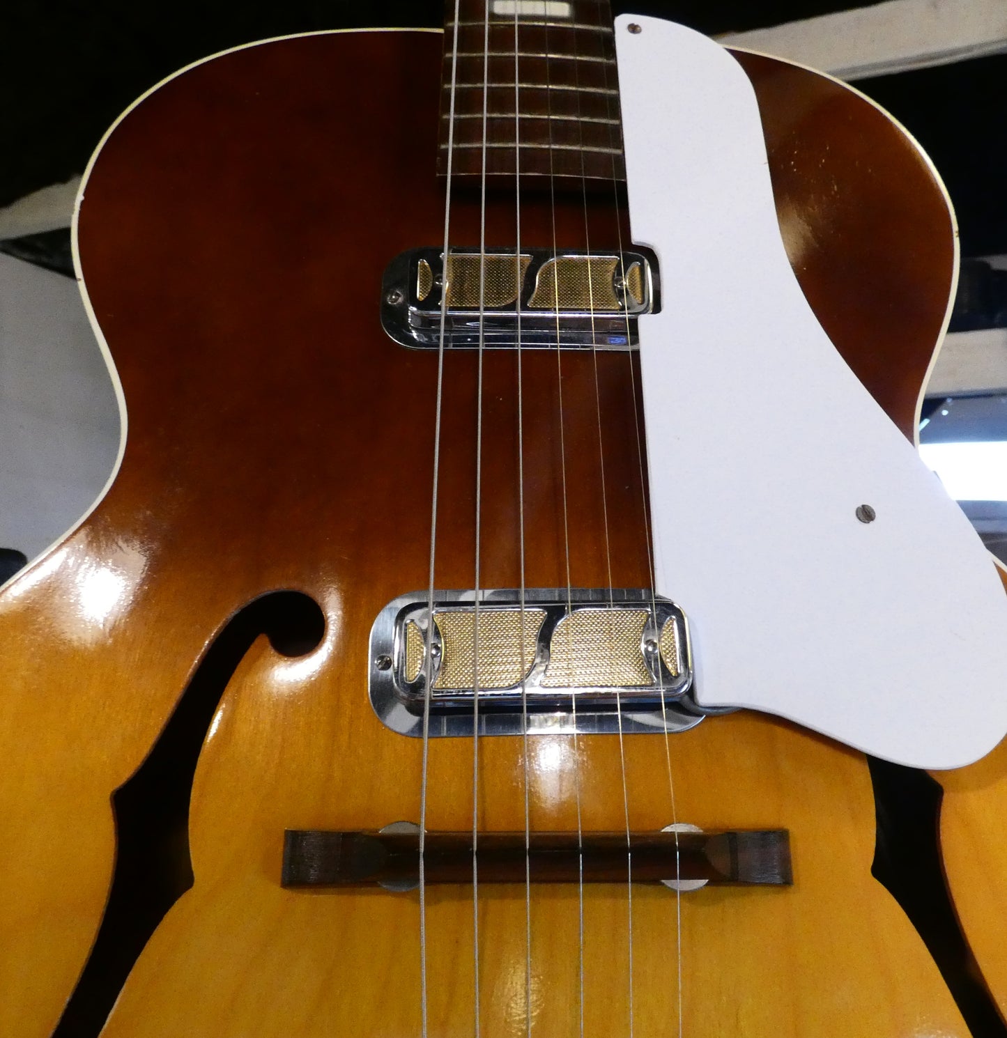 Harmony Hollywood H41 Guitar