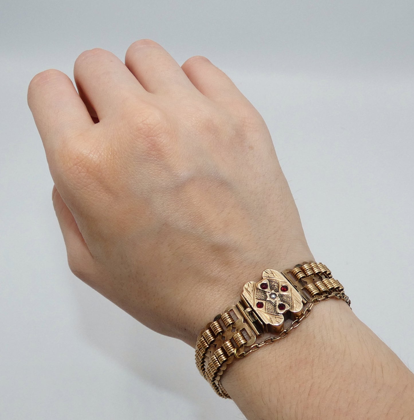 Victorian 10K Gold Book Chain Bracelet