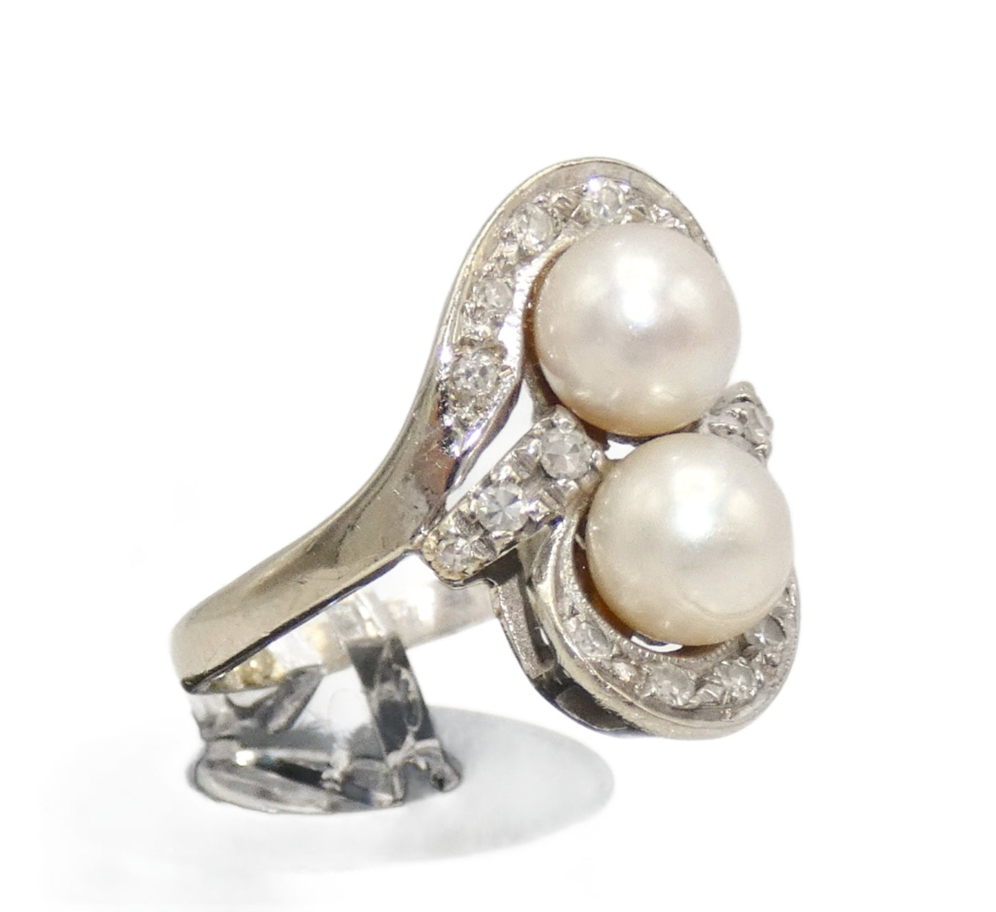 14K White Gold Pearl & Diamond Ring