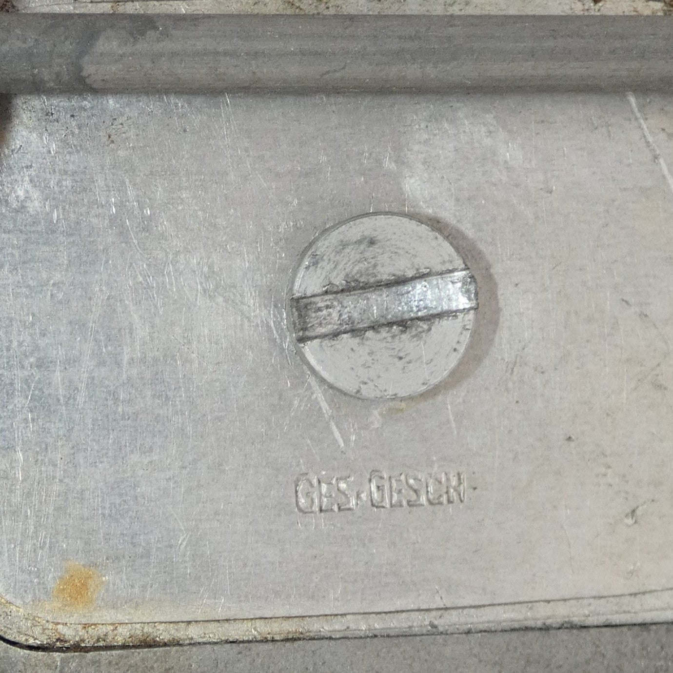 ges-Gesch Jeep Lighter Ash Tray