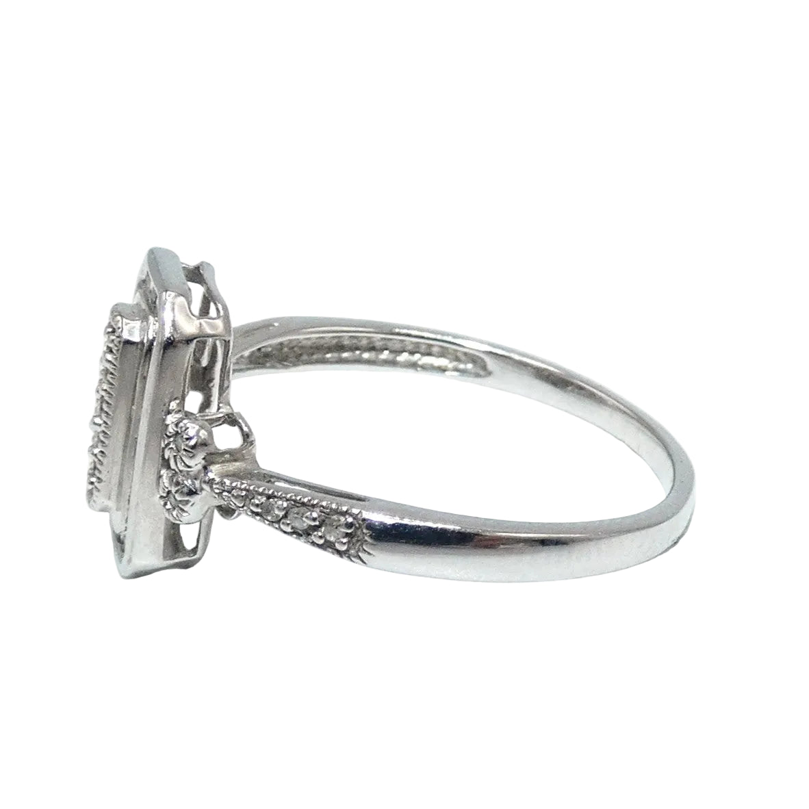 14K White Gold Diamond Ring