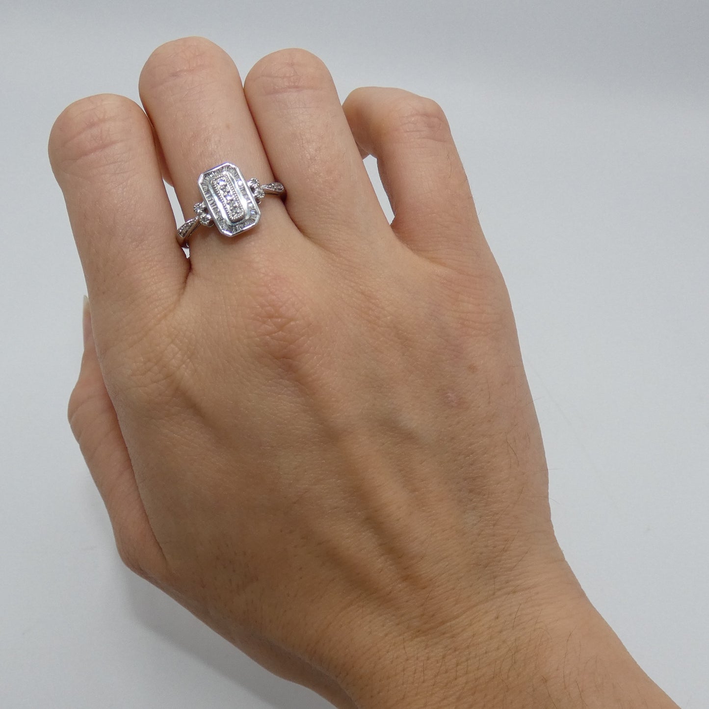 14K White Gold Diamond Ring