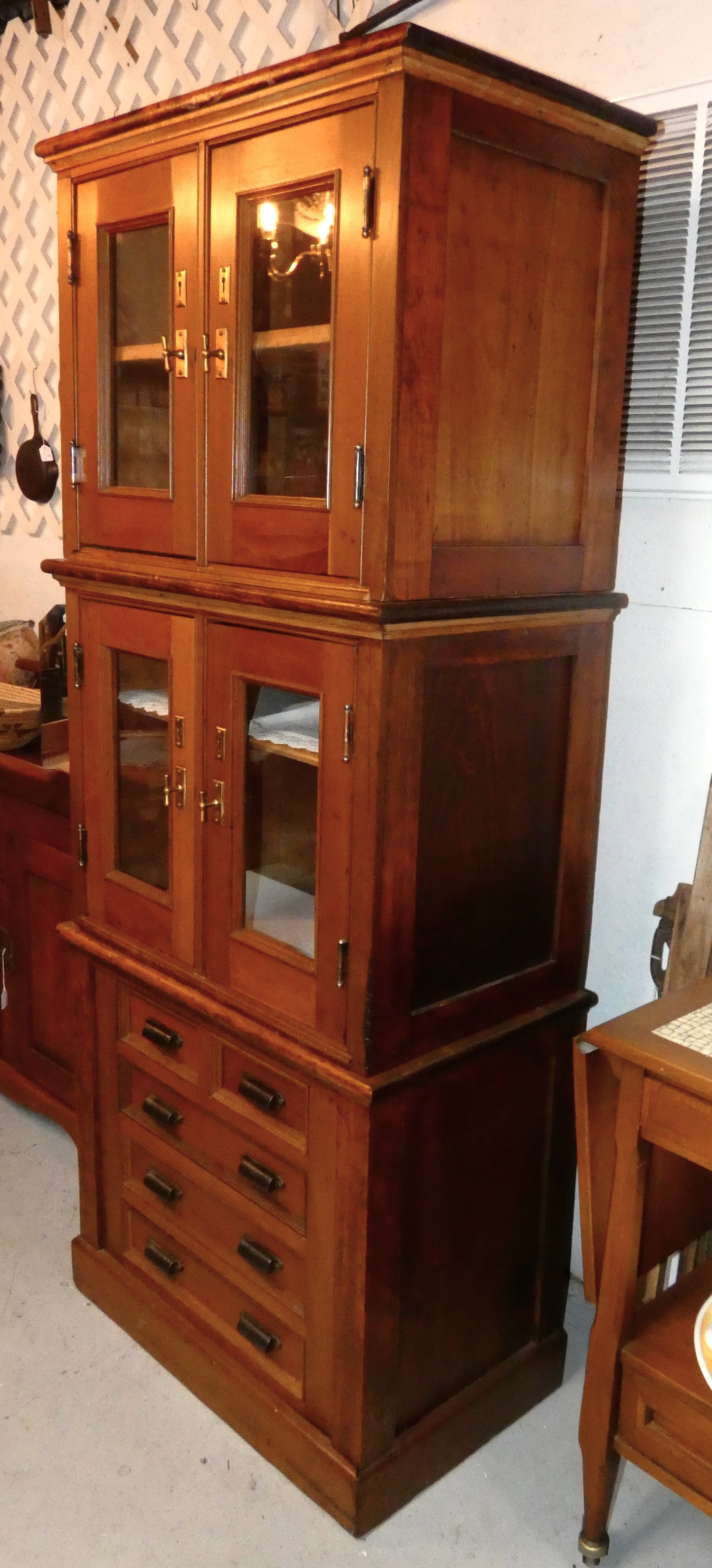 Cupboard with Upper Doors and Lower Drawers