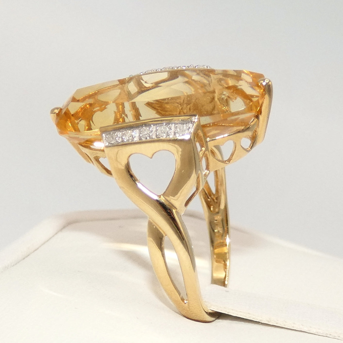 14K Gold Citrine & Diamond Ring