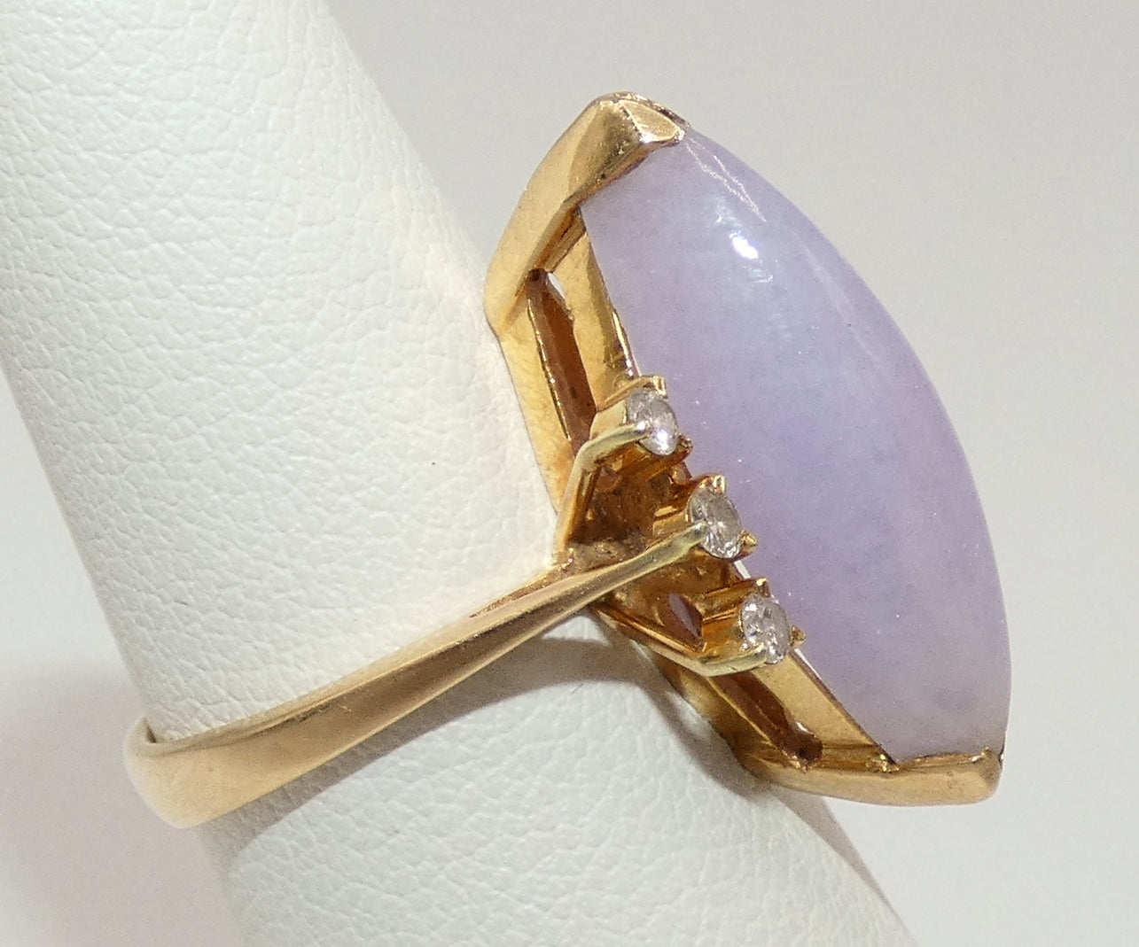14K Gold Lavender Jade Diamond Ring